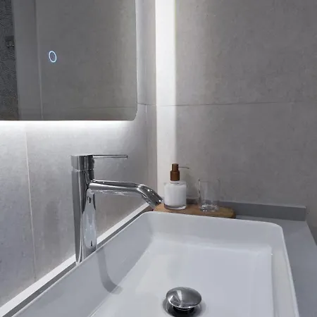 Apartamento Le Terrazze 7 *