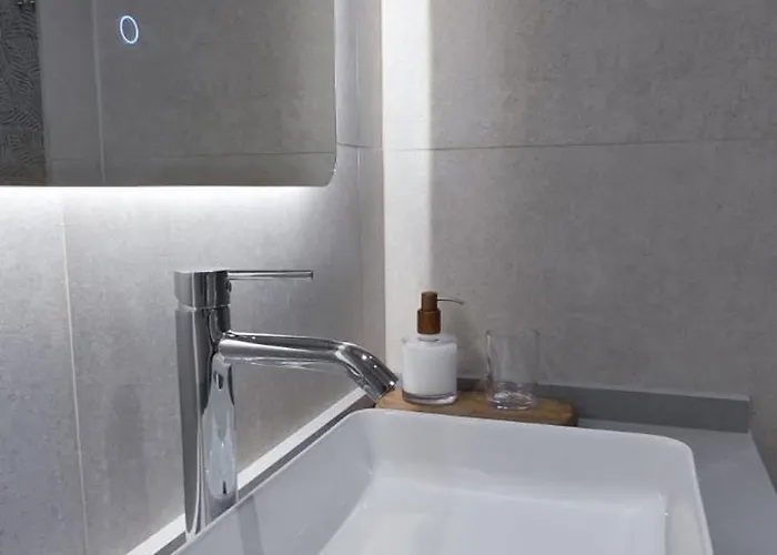 Daire Le Terrazze 7 *